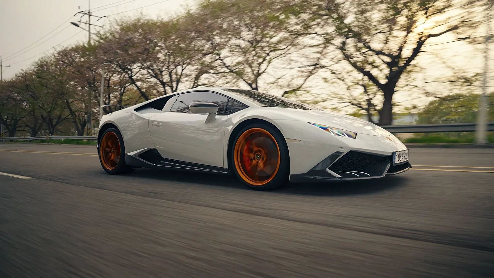 람보르기니 우라칸 LP610-4 쿠페 2015 화이트 사진 2