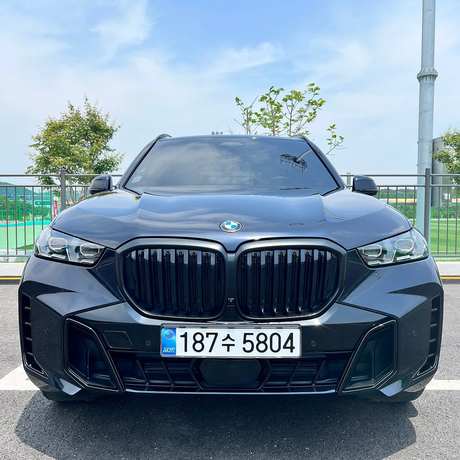 BMW X5 40i M Sport 2024 카본블랙 사진 3