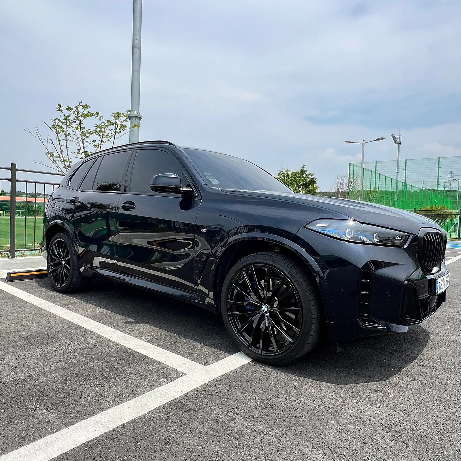 BMW X5 40i M Sport 2024 카본블랙 사진 6