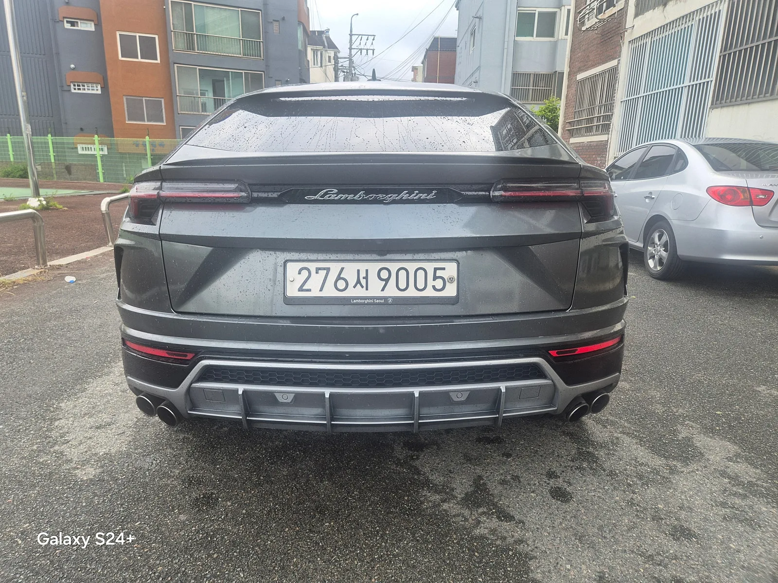 람보르기니 우루스 2020 실버 사진 4