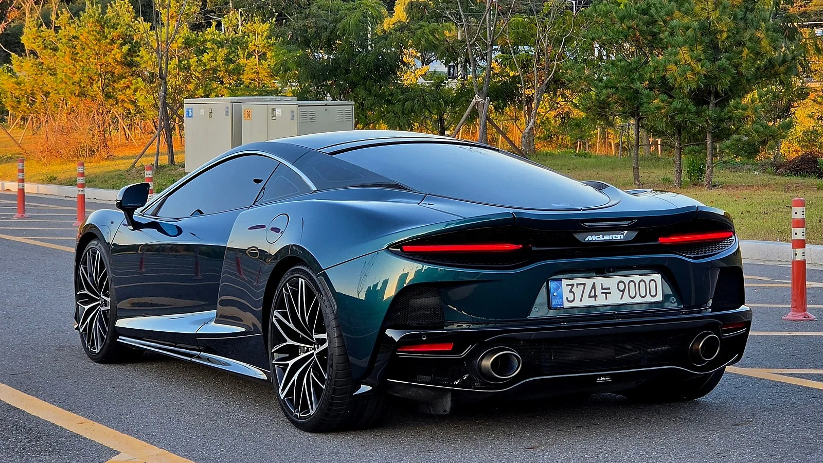 맥라렌 GT 럭스 2022 블루 사진 5