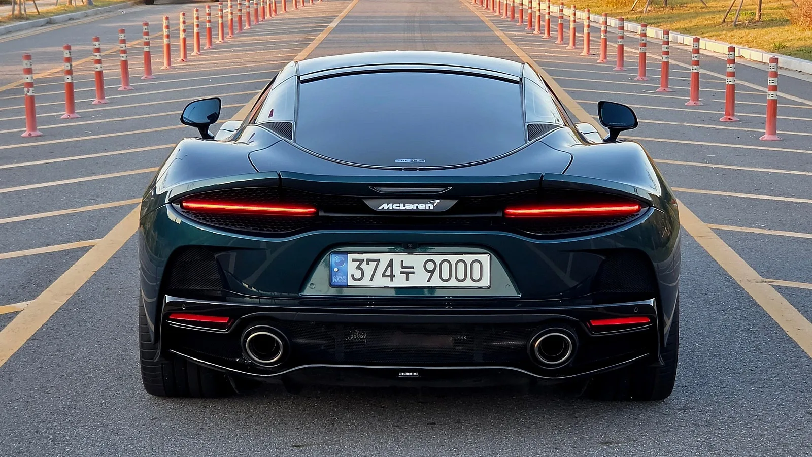 맥라렌 GT 럭스 2022 블루 사진 6
