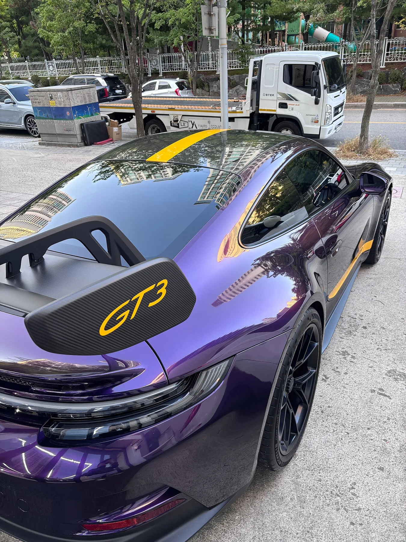 포르쉐 911 GT3 2022 바이올렛 사진 4
