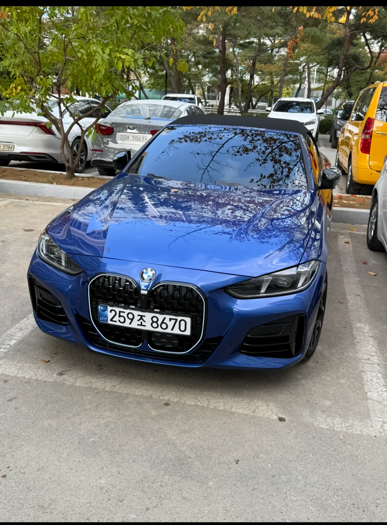 BMW 420i M 스포츠 컨버터블 2025 포르티마오블루 사진 3