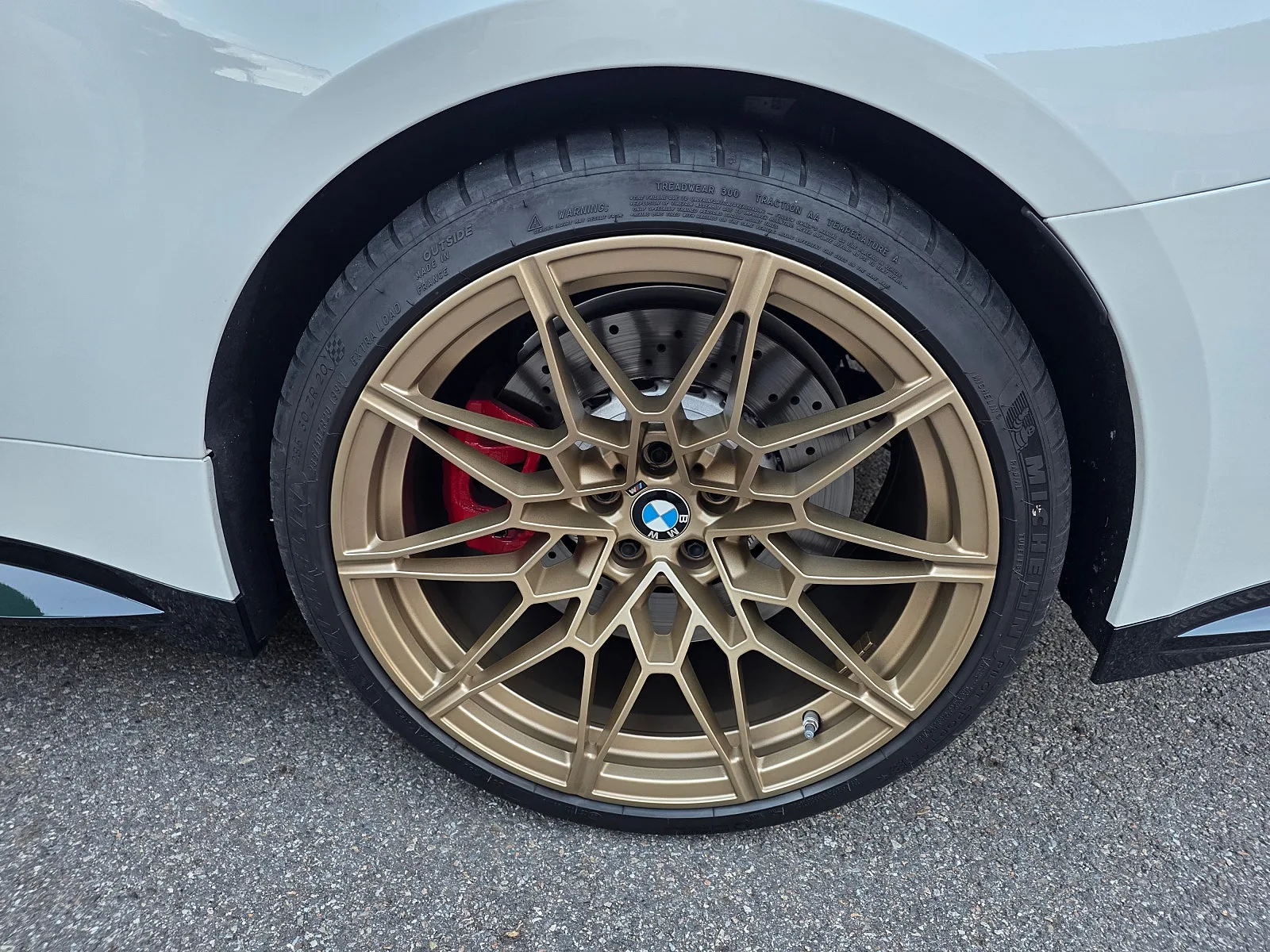 BMW M4 컴페티션 컨버터블 2024 화이트 사진 5