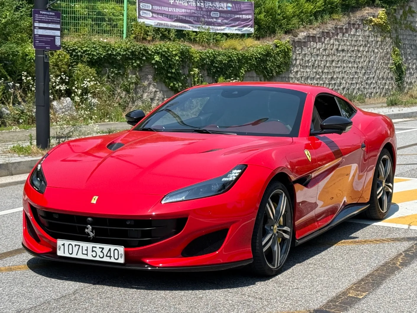 페라리 포르토피노 3.9 V8 컨버터블 GT 2020 레드 사진 3