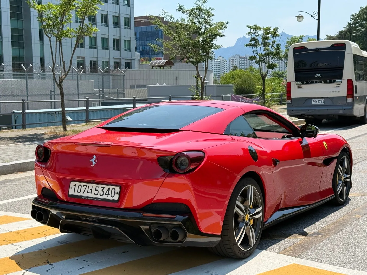 페라리 포르토피노 3.9 V8 컨버터블 GT 2020 레드 사진 7