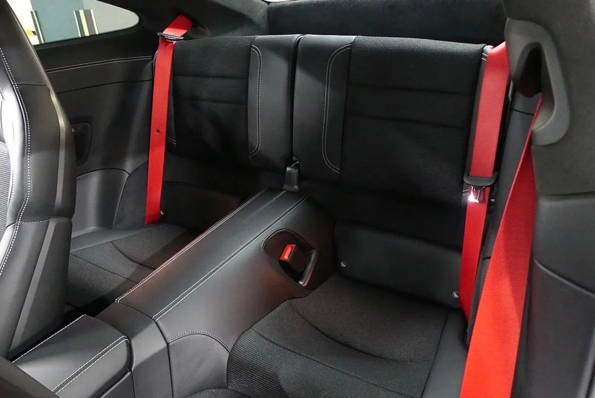 포르쉐 992.2 GT3 투어링 2026 블랙 사진 6