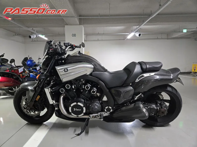 야마하 V MAX 1700 2009 실버 사진 2