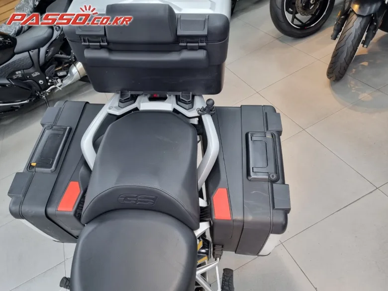 BMW R 1250 GS 2019 블루 사진 3