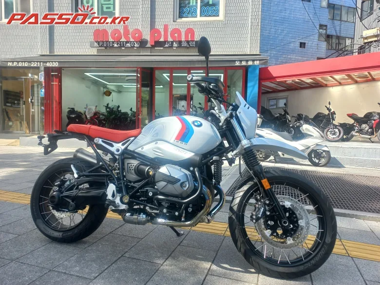 BMW R nine T 어반 GS 2021 화이트 사진 1