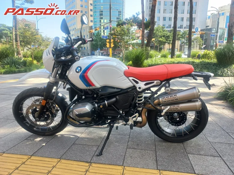 BMW R nine T 어반 GS 2021 화이트 사진 2