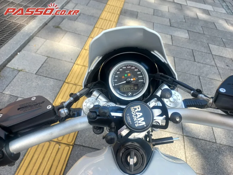 BMW R nine T 어반 GS 2021 화이트 사진 4