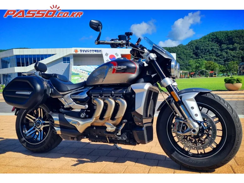 트라이엄프 로켓III GT 2021 카퍼 사진 1