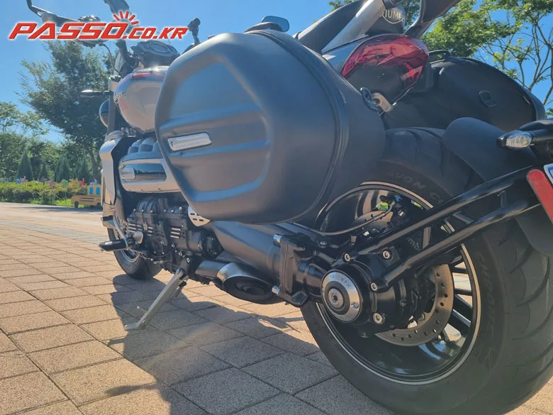 트라이엄프 로켓III GT 2021 카퍼 사진 3
