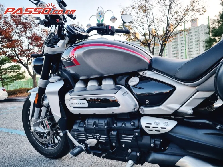 트라이엄프 로켓III GT 2021 카퍼 사진 5