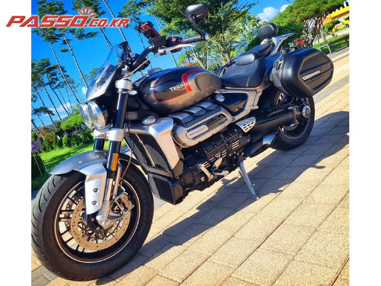 트라이엄프 로켓III GT 2021 카퍼 사진 8