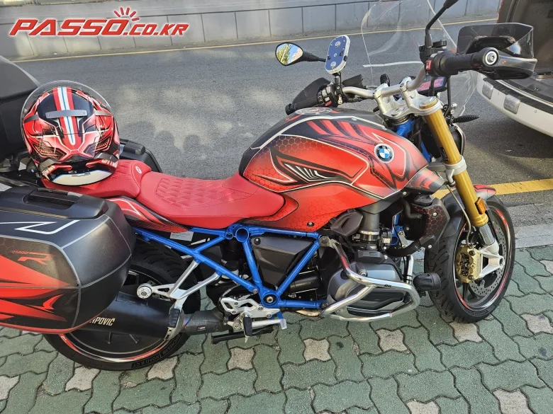 BMW R1200R 2018 레드 사진 1