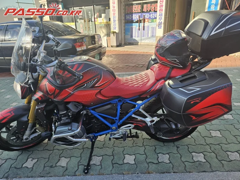 BMW R1200R 2018 레드 사진 2
