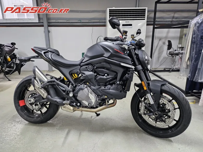두카티 몬스터 950S 2022 건메탈 사진 1
