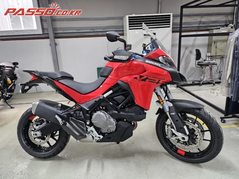 두카티 멀티스트라다 V2S 2022 레드 사진 1