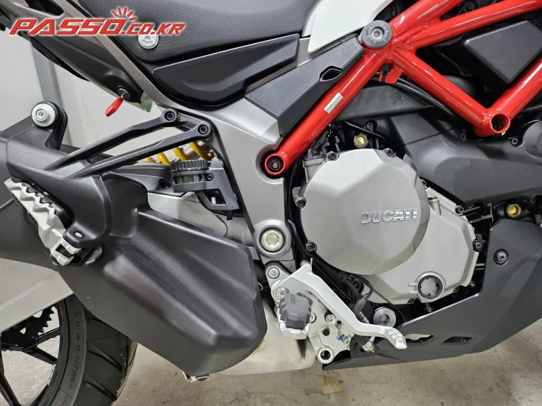 두카티 멀티스트라다 950S 2021 화이트 사진 4