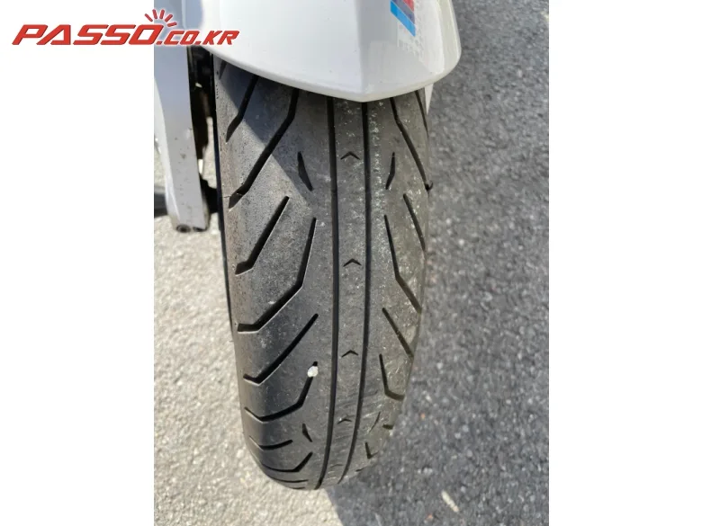 BMW S1000R 2018 화이트 사진 5