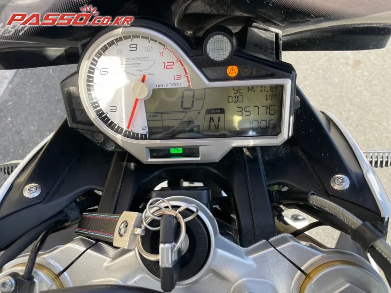 BMW S1000R 2018 화이트 사진 7