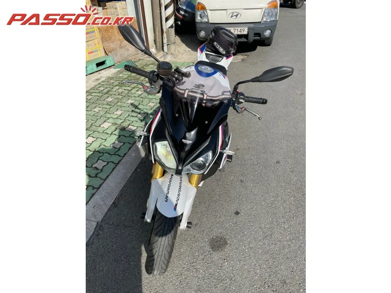 BMW S1000R 2018 화이트 사진 8