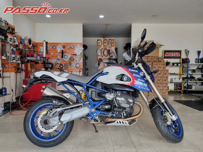 BMW R1200HP2 메가모토 2009 블루&화이트 사진 1