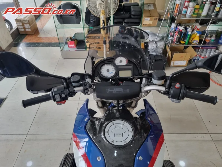BMW R1200HP2 메가모토 2009 블루&화이트 사진 4