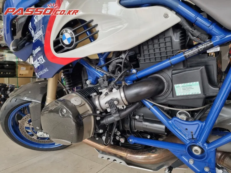 BMW R1200HP2 메가모토 2009 블루&화이트 사진 5