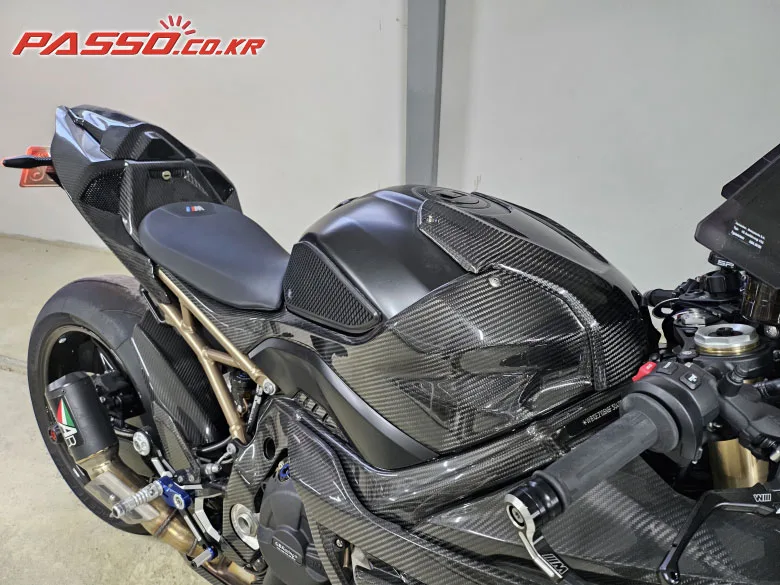 BMW S1000RR M 2022 블랙 사진 5