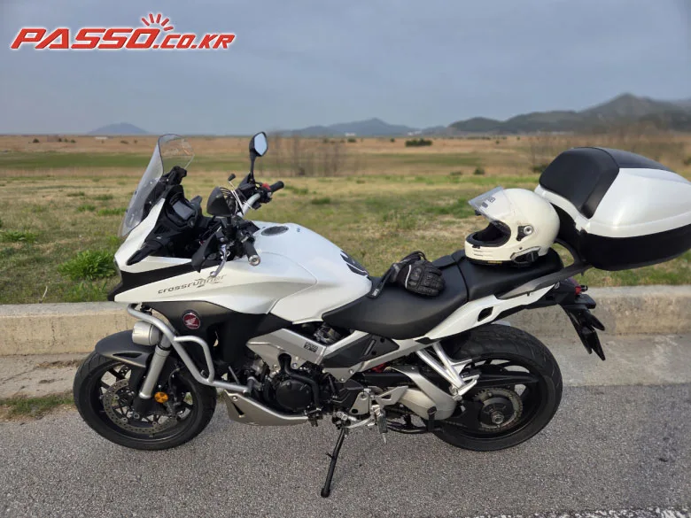 혼다 VFR800X 2017 화이트 사진 8