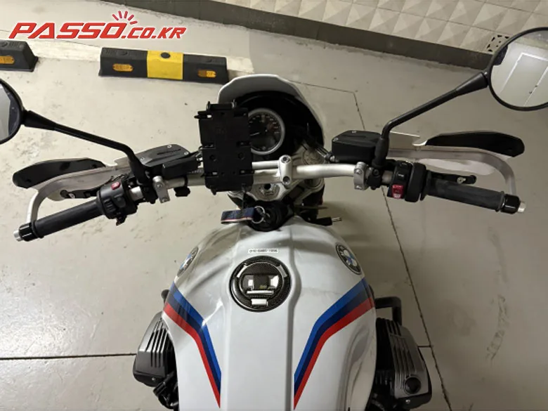 BMW 알나인티 어반GS 2021 버건디 사진 4