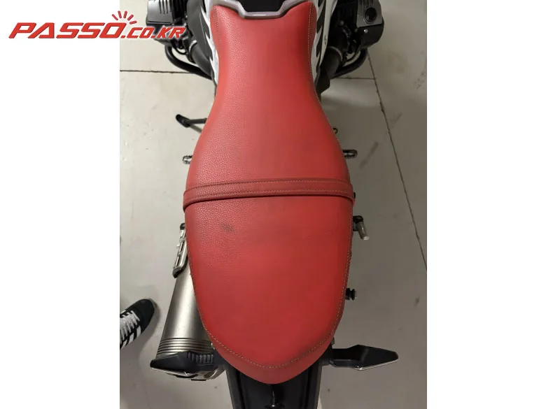 BMW 알나인티 어반GS 2021 버건디 사진 8