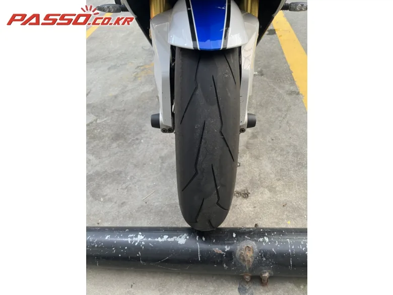 BMW HP4 컴피티션 2014 화이트 사진 6