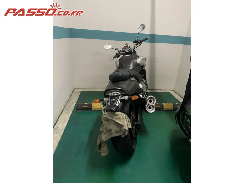 야마하 V-MAX 1700 2012 실버 사진 3