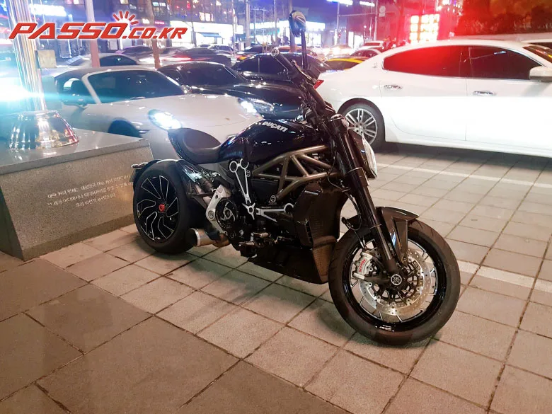 두카티 XDiavelS 2019 블랙 사진 1