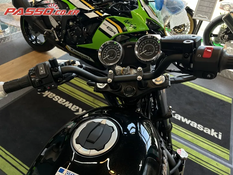 가와사키 Z650RS 2023 블랙 사진 4