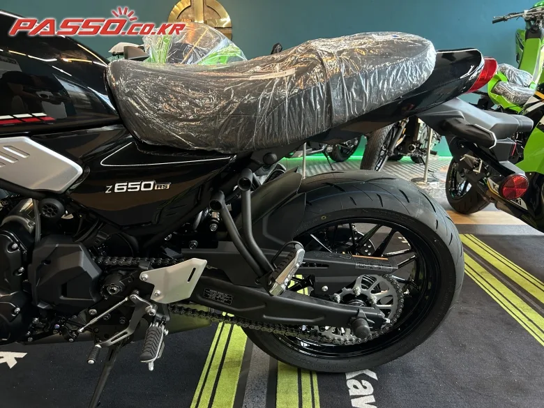 가와사키 Z650RS 2023 블랙 사진 6
