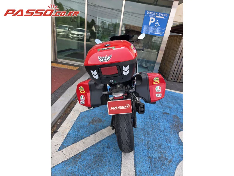 BMW F900 XR 2022 레드 사진 3