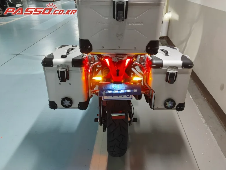 두카티 멀티스트라다 950S 커스텀디자인 2020 SP형 커스텀도색 사진 3