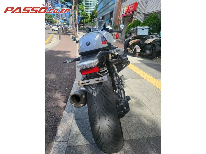 BMW 레이서 2018 화이트 사진 3