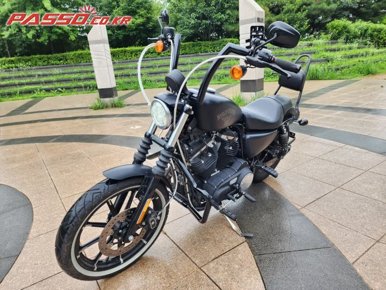 할리데이비슨 아이언 883 2018 블랙 사진 5