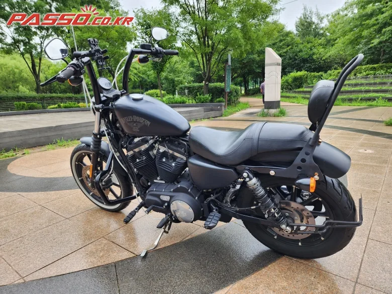 할리데이비슨 아이언 883 2018 블랙 사진 6
