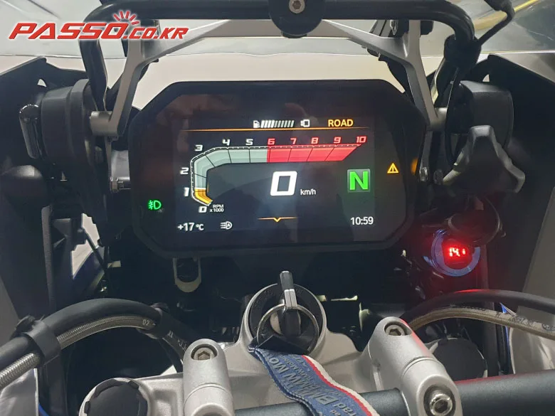 BMW R1250GS 어드벤처 2019 블랙 사진 4