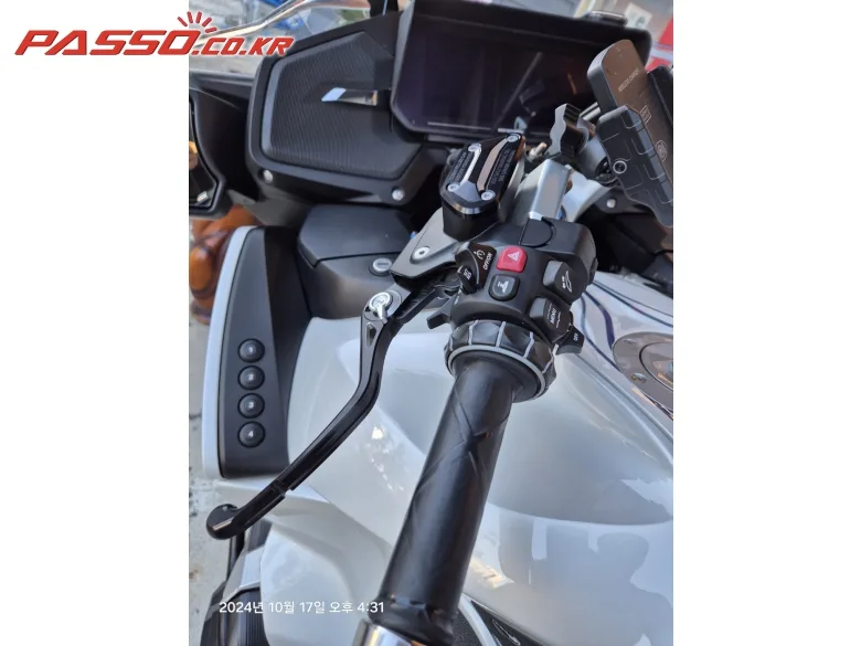 BMW R 1250 RT 2022 화이트 사진 4