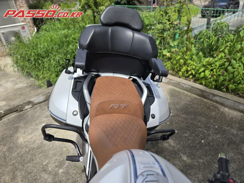 BMW R 1250 RT 2022 화이트 사진 8