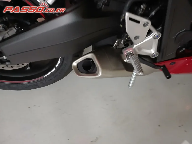 혼다 CBR650R 2025 레드 사진 8